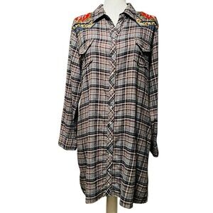 JOHNNY WAS GRAY PLAID TUNIC OR DRESS SIZE LARGE HEAVILY EMBROIDERY ON THE BACK